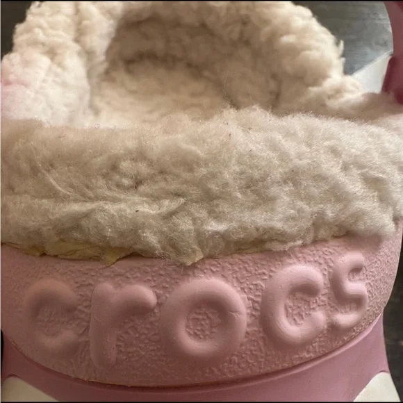 Pink penguin crocs - Picture 10 of 15